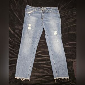 Universal Thread Women's Distressed Light Blue Denim Jeans 16W